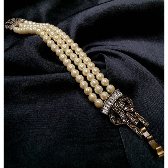 Heidi Daus Faux Pearl Bracelet With Rhinestone Clasp - Triple Strands Elegant De - Picture 3 of 4